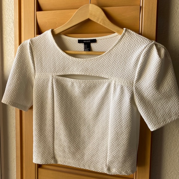 Off White Crop Top - Picture 4 of 4